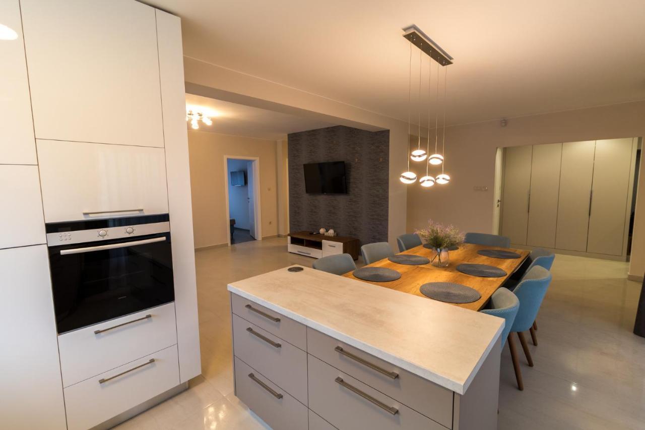 Thermal Lux Weninger Apartman Kiskunhalas Extérieur photo