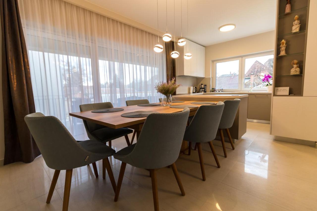 Thermal Lux Weninger Apartman Kiskunhalas Extérieur photo
