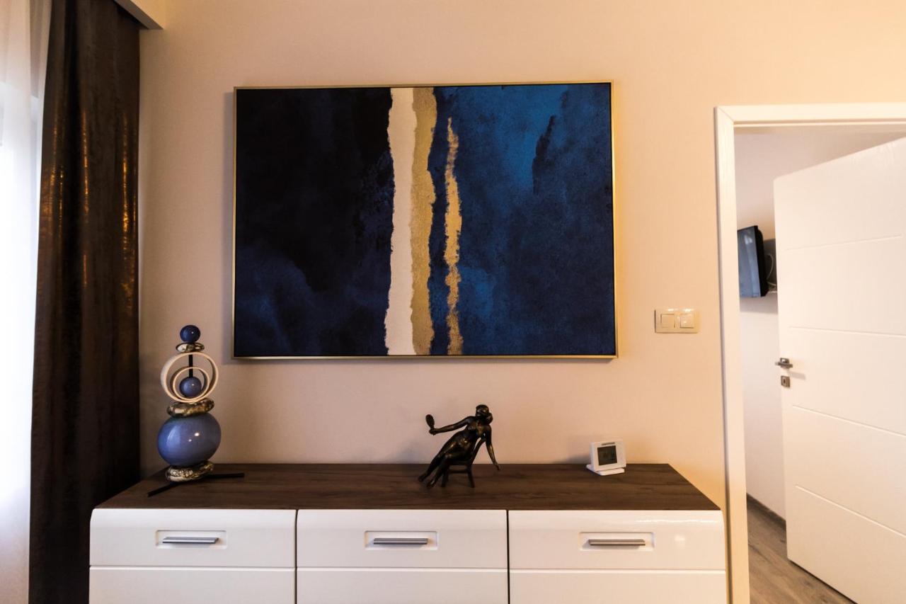 Thermal Lux Weninger Apartman Kiskunhalas Extérieur photo